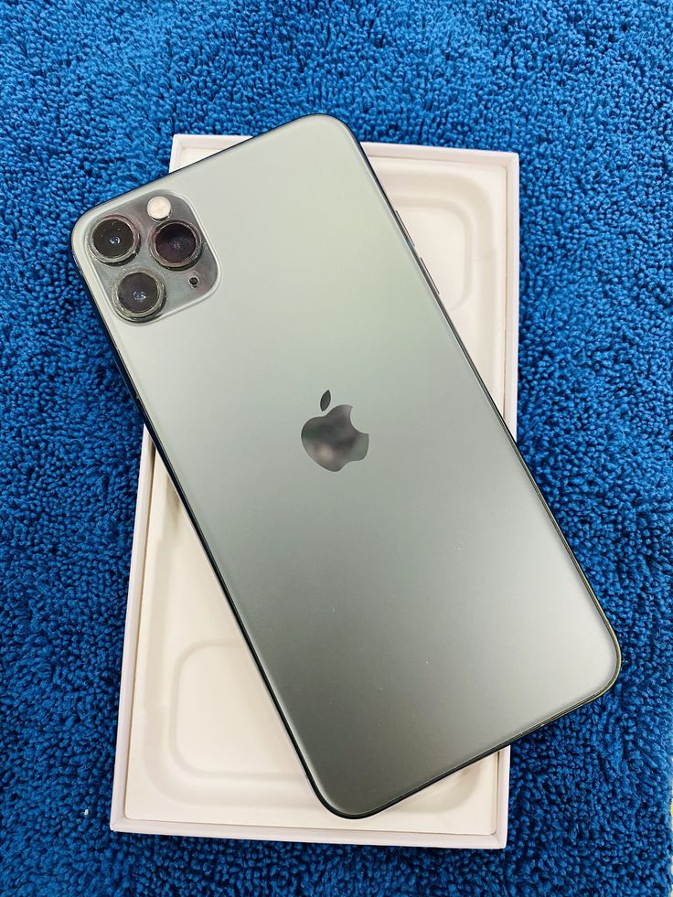 Apple iPhone 11 256GB 4GB RAM 4G LTE Face ID Dual 12 MP Camera 6.1" Liquid Retina IPS LCD 3046mAh Battery Certified Refurbished Pre-Owned Abroad 3 Months Warranty Boxed                               .
