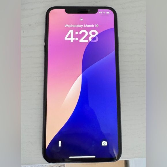 Refurbished iPhone XR Changed Appearance iPhone 17 Pro 3G+256GB 6.1 inch 12MP+7MP+7MP 4G Network Dual SIM with Face ID Smartphone Refurbished 6 Months Warranty                                        .