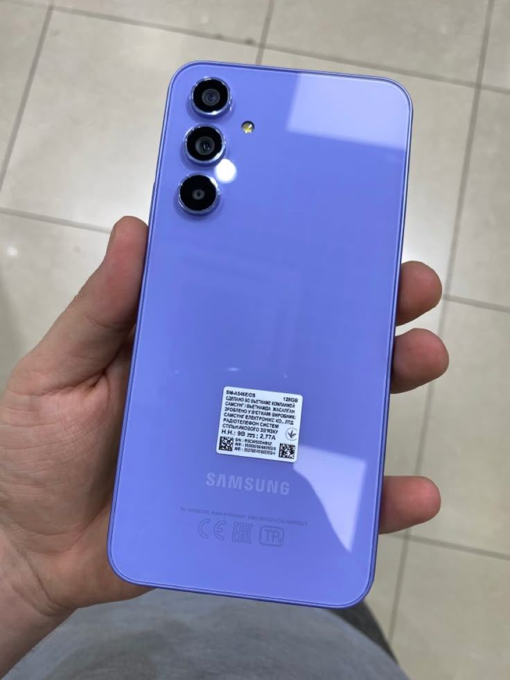 NEW Boxed Samsung Galaxy A54  5G 6.4'' 128 GB Storage 8GB Ram Super AMOLED, 120Hz, Android 13, upgradable to Android 14, 50MP + 12MP + 5MP Main Camera 32 MP Front Cam Fingerprint sensor 5000mAh Type C