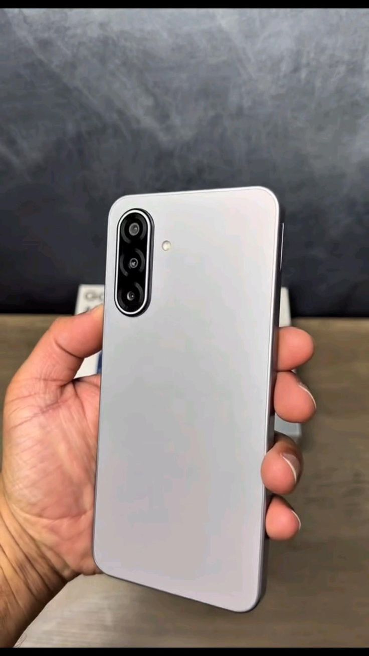 SUPER DEALS!!! 
SAMSUNG GALAXY A17 128GB ROM Storage + 4 GB RAM 6.7" Super  AMOLED Display 50 MP Triple Camera Android 15 MediaTek Helio G99 5000 mAh 25 W Type-C Charge Smart Phones phone SUPER DEALS!