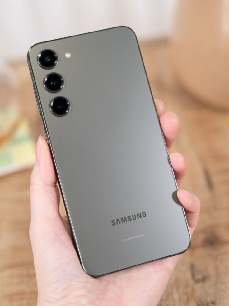 ON OFFER! NEW SAMSUNG GALAXY S23 PLUS 5G DISPLAY:6.6-INCH DYNAMIC AMOLED, QHD+ EDGE SCREEN, 500PPI, 120HZ ADAPTIVE REFRESH RATE THE DEVICE SAMSUNG GALAXY S23 PLUS CLEAN 120HZ DYNAMIC AMOLED 2X DISPLAY