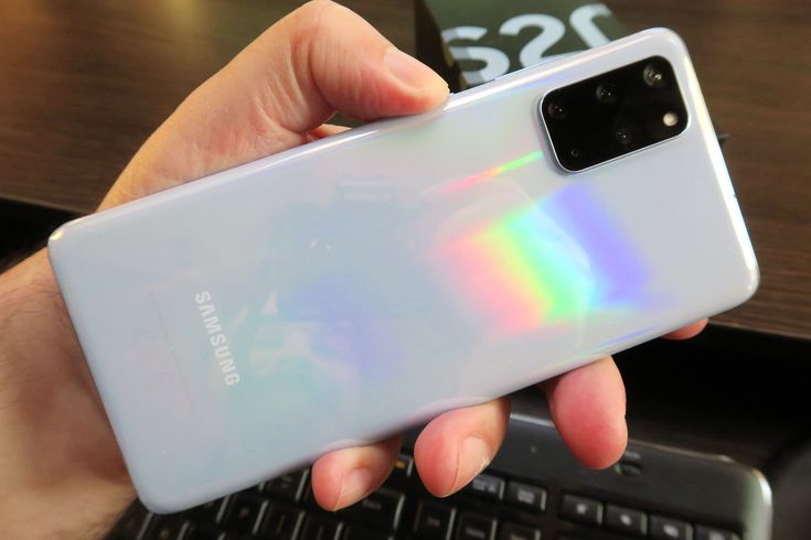 Samsung Galaxy S20 Plus 256GB ROM 12GB RAM 5G 6.7" Dynamic AMOLED Display 64MP Quad Camera 10MP Selfie Camera Android 10.0 Dual SIM Dust & Water-resistant Reverse Wireless Charging 4500mAh Li-Ion Batt