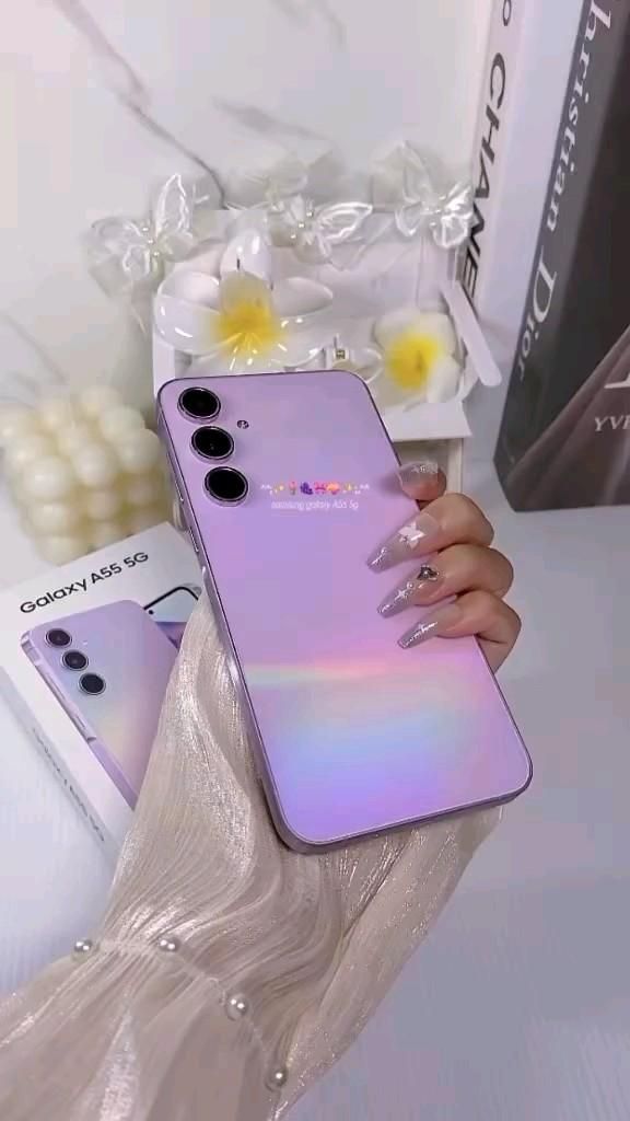 NEW Boxed Samsung Galaxy A55  5G 6.6'' 128 GB Storage 8GB Ram Super AMOLED, 120Hz, Android 13, upgradable to Android 14, 50MP + 12MP + 5MP Main Camera 32 MP Front Cam Fingerprint sensor 5000mAh Type C