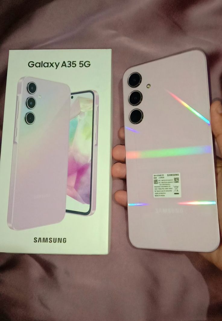 NEW Boxed Samsung Galaxy A55  5G 6.6'' 128 GB Storage 8GB Ram Super AMOLED, 120Hz, Android 13, upgradable to Android 14, 50MP + 12MP + 5MP Main Camera 32 MP Front Cam Fingerprint sensor 5000mAh Type C