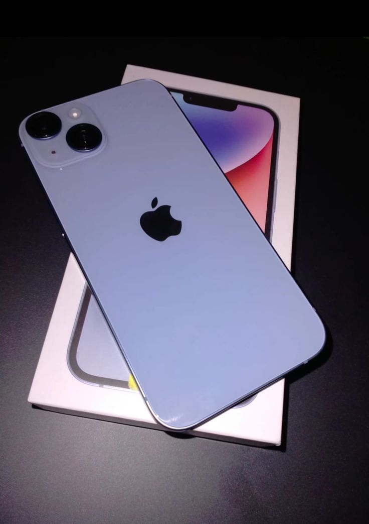 New sealed  Apple iPhone 14 128GB 6GB RAM 6.1" Super Retina XDR OLED A15 Bionic iOS 16 Dual 12MP Camera 3279mAh Battery Boxed 6 Months Warranty          .                                             .