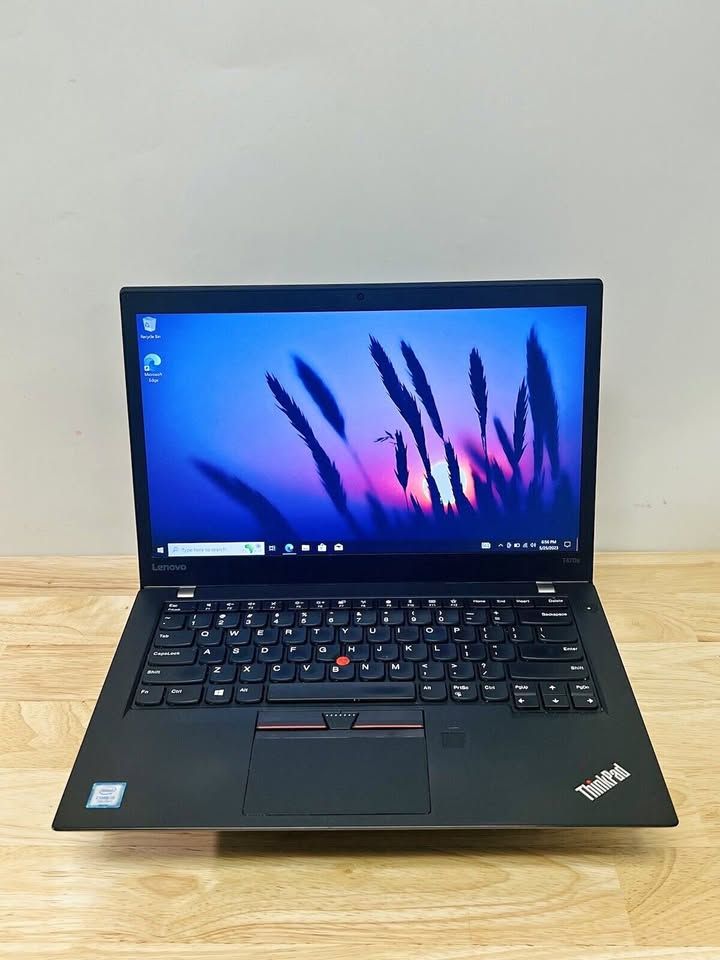 Lenovo ThinkPad T470s 7th Gen Intel Core i5 16 GB RAM 256GB SSD 14" FHD Display Bluetooth Webcam WiFi Intel HD Graphics 620 Ex Uk 6 Months Warranty Lenovo ThinkPad T470s 7th Gen Intel Core i5 8 GB RAM