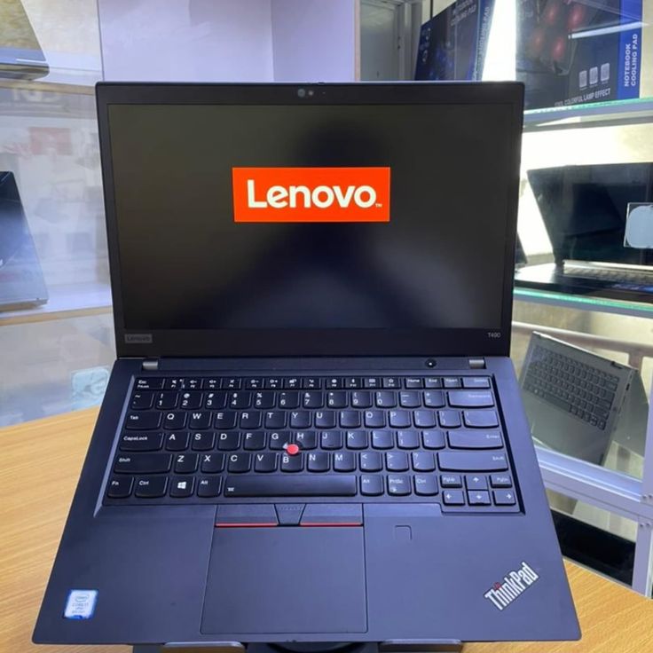 Lenovo ThinkPad T470s 7th Gen Intel Core i5 16 GB RAM 256GB SSD 14" FHD Display Bluetooth Webcam WiFi Intel HD Graphics 620 Ex Uk 6 Months Warranty Lenovo ThinkPad T470s 7th Gen Intel Core i5 8 GB RAM