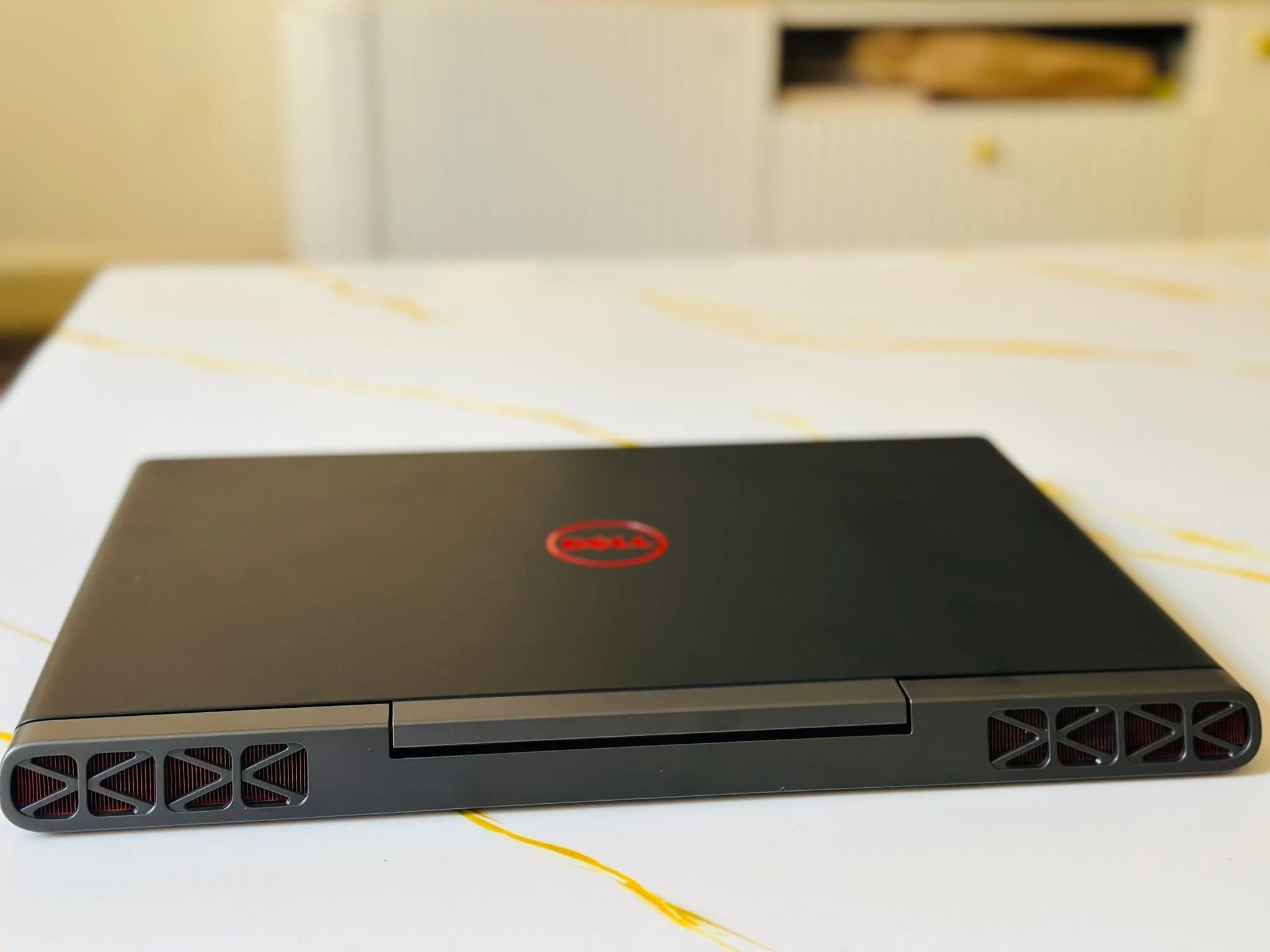 Dell Inspiron 15 7000 Gaming intel Core i7 7700 @2.81 GHz 7th Generation (4 Cores; 8 + 4GB NVIDIA  Touchscreen Bluetooth Webcam WiFi Integrated Intel UHD 620 Certified Ex Uk 6 Months Warranty        .