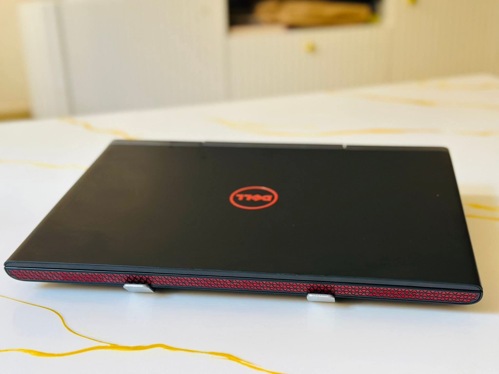 Dell Inspiron 15 7000 Gaming intel Core i7 7700 @2.81 GHz 7th Generation (4 Cores; 8 + 4GB NVIDIA  Touchscreen Bluetooth Webcam WiFi Integrated Intel UHD 620 Certified Ex Uk 6 Months Warranty        .