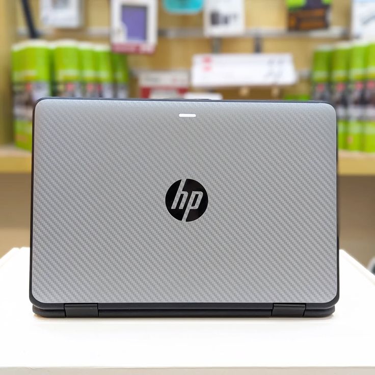 HP ProBook x360 11 G4 EE is a compact and versatile notebook designed to adapt to your needs. Powered by an 8th Gen Intel Core i5 processor, 8GB RAM, and a 256GB SSD, this device offers robust perform