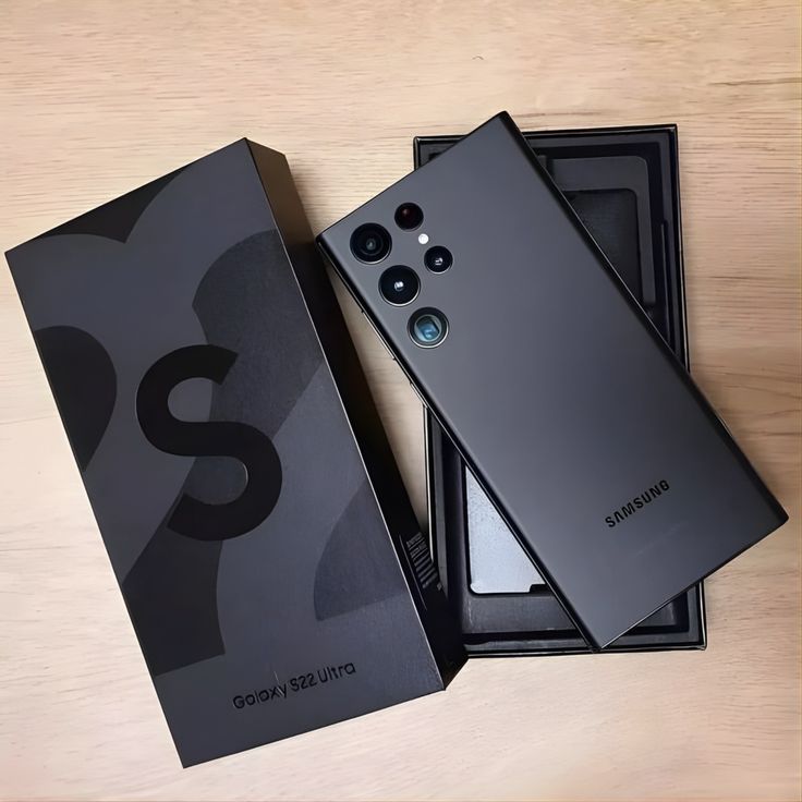 🔥EX - USA🔥 Samsung Galaxy S22 Ultra 128 GB ROM 8GB RAM 5G 6.8" Dynamic AMOLED 2X Display 108MP Quad Camera Android 12, One UI 4.1 IP68 Dust/Water resistant Fast charging Li-Ion 5000mAh Non-removable