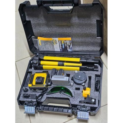 Dewalt Laser Level with Adjustable Tripod Stand