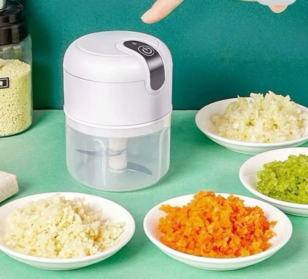 250ML Rechargeable Portable and Cordless Mini Food Processor - Stainless Steel Blade, Electric Garlic Chopper, Vegetable Chopper, Blender for Nuts, Chili, Onion, Minced Meat, and Spices