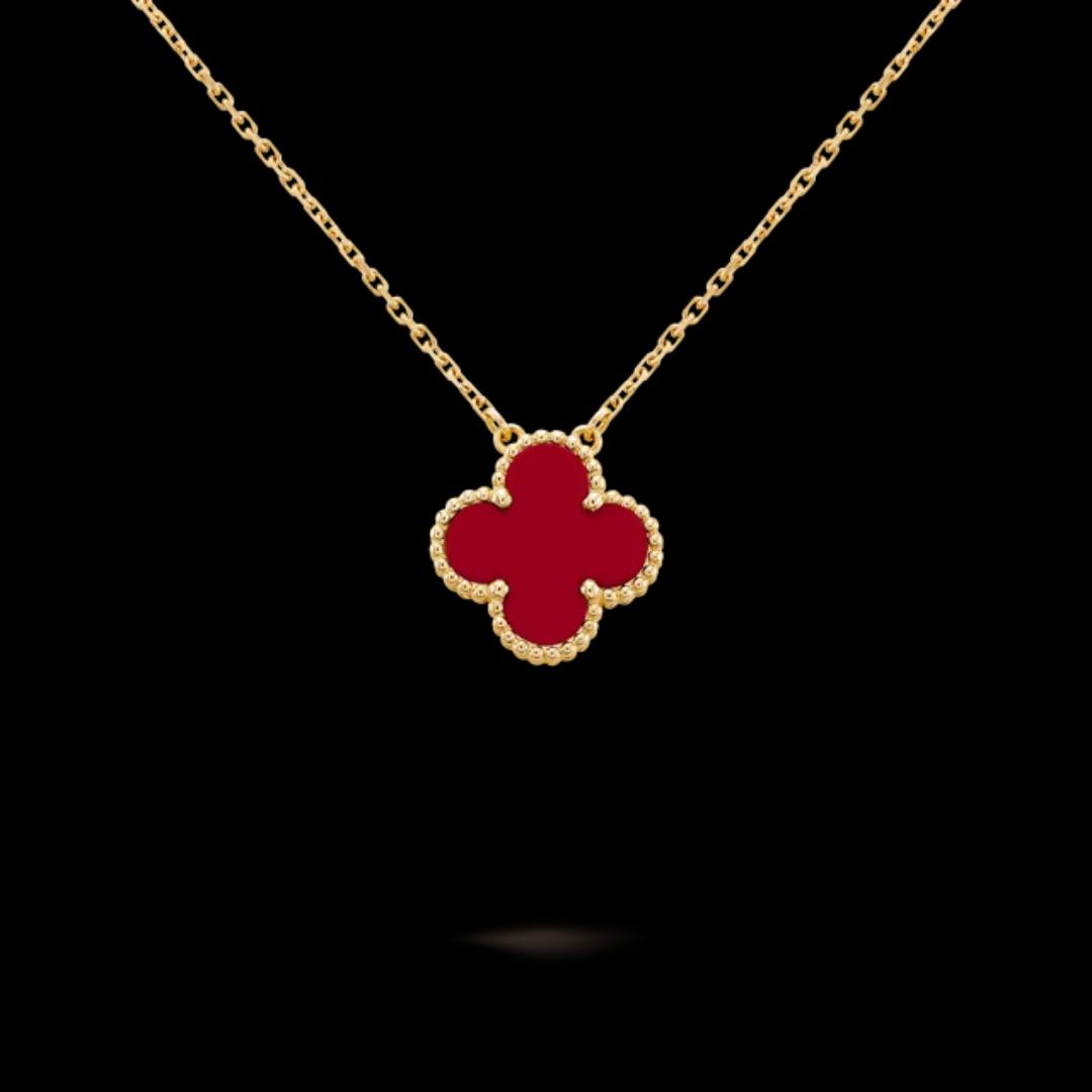 Bestselling 4-leaf clover pendant necklace features a gold-coated design, symbolizing luck and positivity. A perfect accessory for any occasion, it adds a touch of charm and elegance to your style.