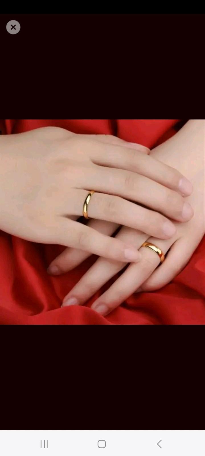 "2PCS Gold-Coated Couple Ring Set for Wedding, Engagement, or Promise Rings - Elegant Matching Bands for Him and Her"
