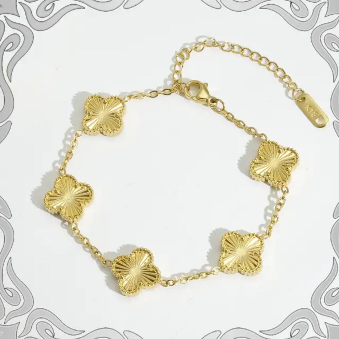 4 Clover Van Cleef Bracelet – Fashionable, Classy, Hypoallergenic, Gold-Coated Stainless Steel, Non-Tarnish, Best-Selling Accessory for Timeless Elegance and Style.