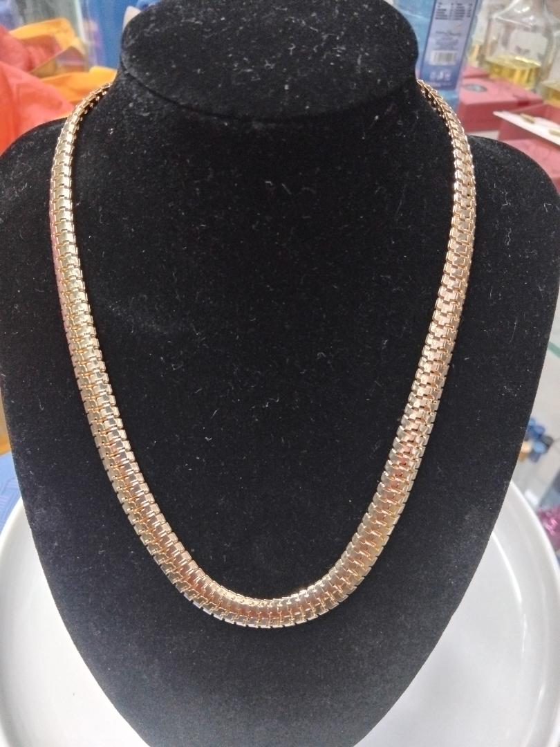 "Hypoallergenic Stainless Steel Snake Necklace for Men & Women, Elegant Fashion Casual Chain, Silver & Gold, Thick Design, Stylish Unisex Jewelry for Daily Wear, Trendy & Comfortable"