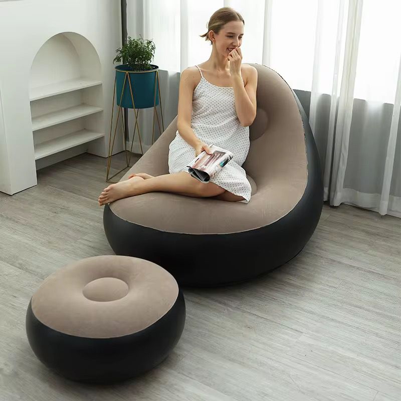 Inflatable  seat with free electric  pump