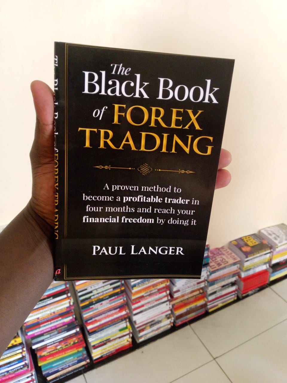 The Black Book of Forex Trading .Author: Paul Langer