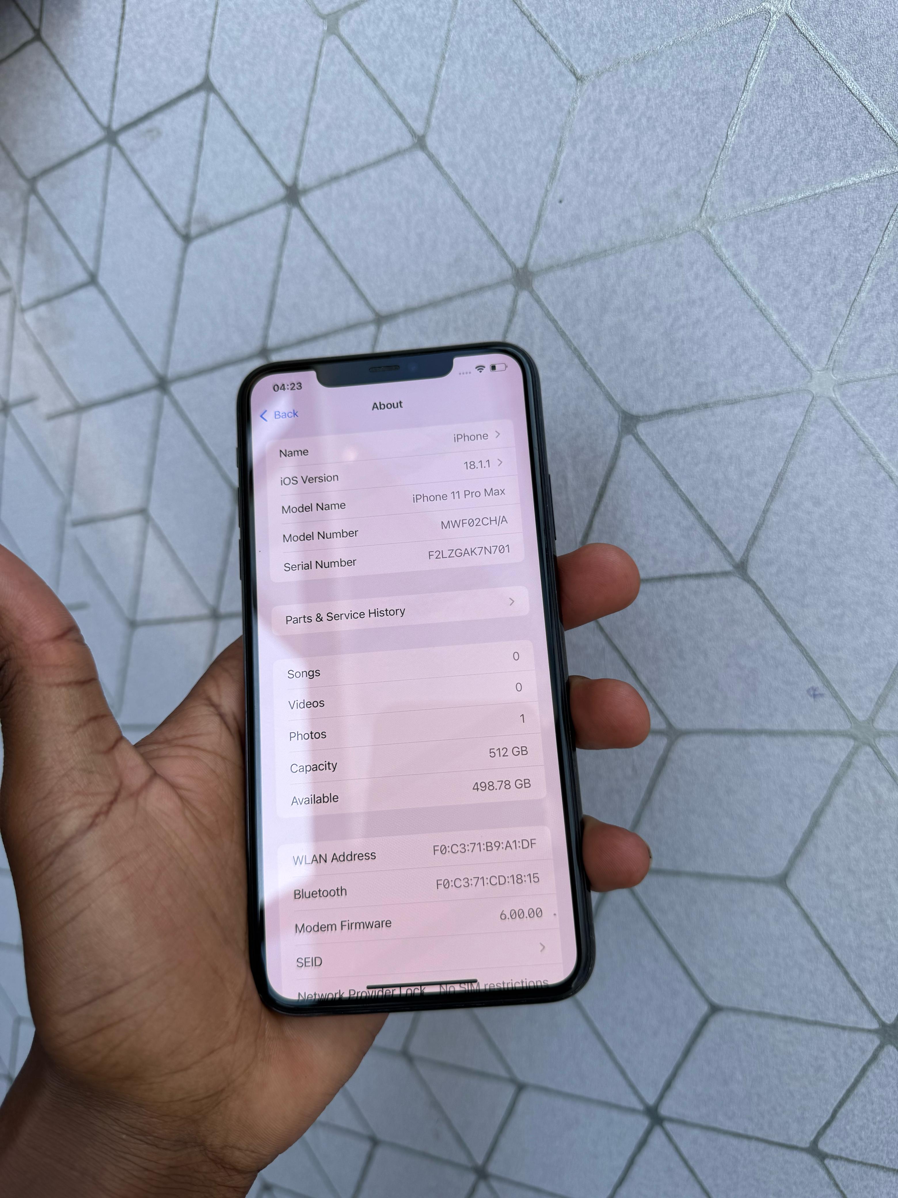 IPHONE 11 PROMAX SLEEK IN EXCELLENT CONDITION 512GB ROM BATTERY 99% SUPER RETINA XDR OLED DISPLAY