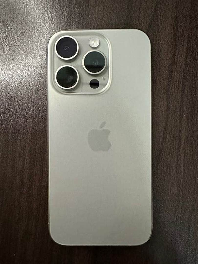 IPHONE 14 PRO 256GB ROM 6 GB RAM 81% BH. 48MP MAIN SENSOR NEW DYNAMIC ISLAND ON A 6.I INCH XDR SCREEN DISPLAY.