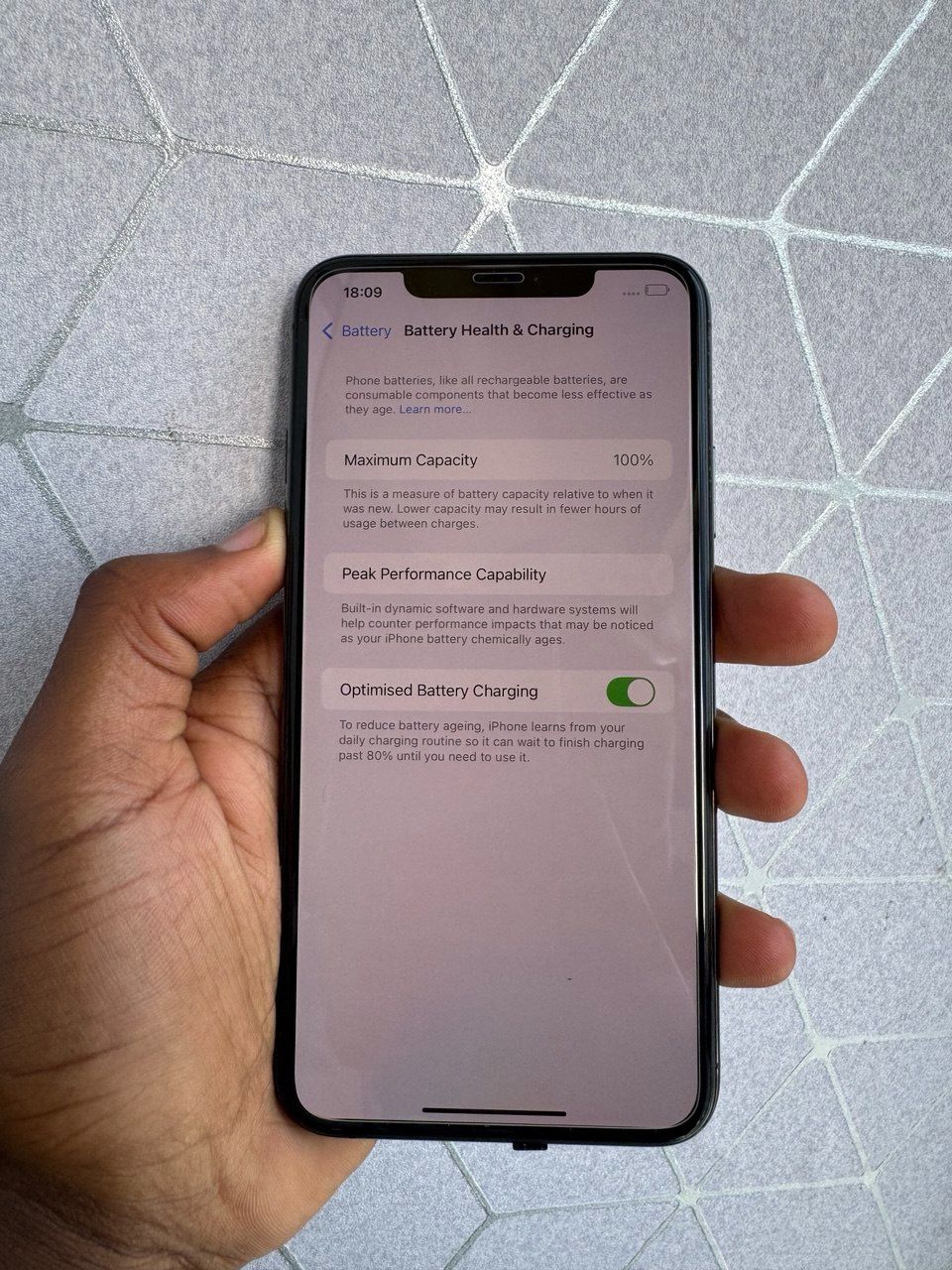 APPLE IPHONE 11 PRO MAX  NEW 100% ROM 256 GB | 6.5" SUPER RETINA XDR DISPLAY | A13 BIONIC CHIP | TRIPLE 12MP CAMERAS WITH NIGHT MODE | LONG-LASTING BATTERY | FAST CHARGING All Original CONDITION