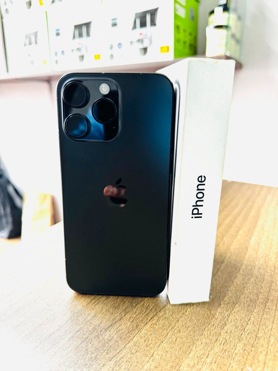 IPHONE 15 PRO MAX: TITANIUM BEAST WITH A17 PRO CHIP, 5X OPTICAL ZOOM, 48MP CAMERA, USB-C, 6.7" 120Hz OLED, 2000 NITS & 90 BH BATTERY – APPLE'S ULTIMATE FLAGSHIP