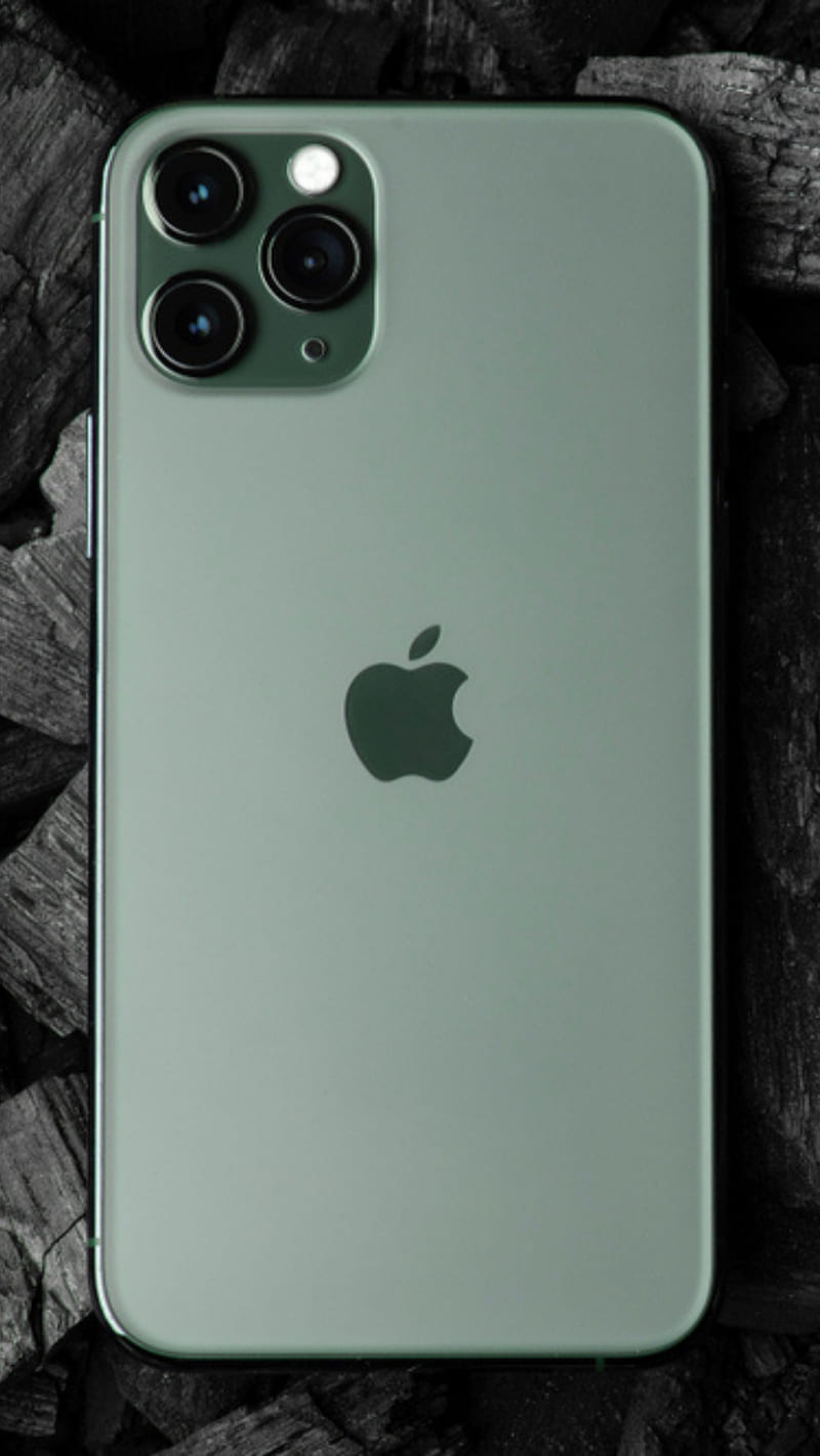 IPHONE 11 PRO MAX IN GREAT CONDITION 512GB ROM 4 GB RAM 95% BATTERY CAPACITY 6.1-INCH LIQUID RETINA DISPLAY, A13 BIONIC CHIP, AND DUAL 12MP CAMERAS