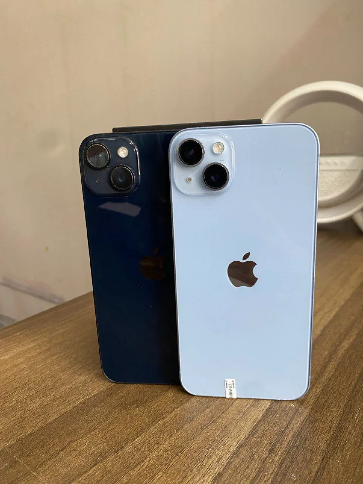 iPhone 14 Plus with 128GB storage. Its battery health is a robust ensuring all-day power. This pristine device offers a flawless, premium experience in a sleek, modern design.