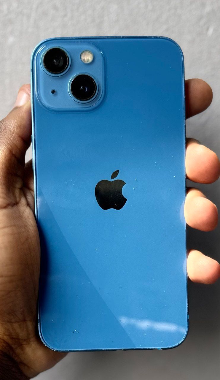 Excellent iPhone 13 – Strong 88% Battery Health, Gorgeous 6.1" OLED Display, Blazing Fast A15 Chip, Professional Dual Camera System – Looks & Works Like New