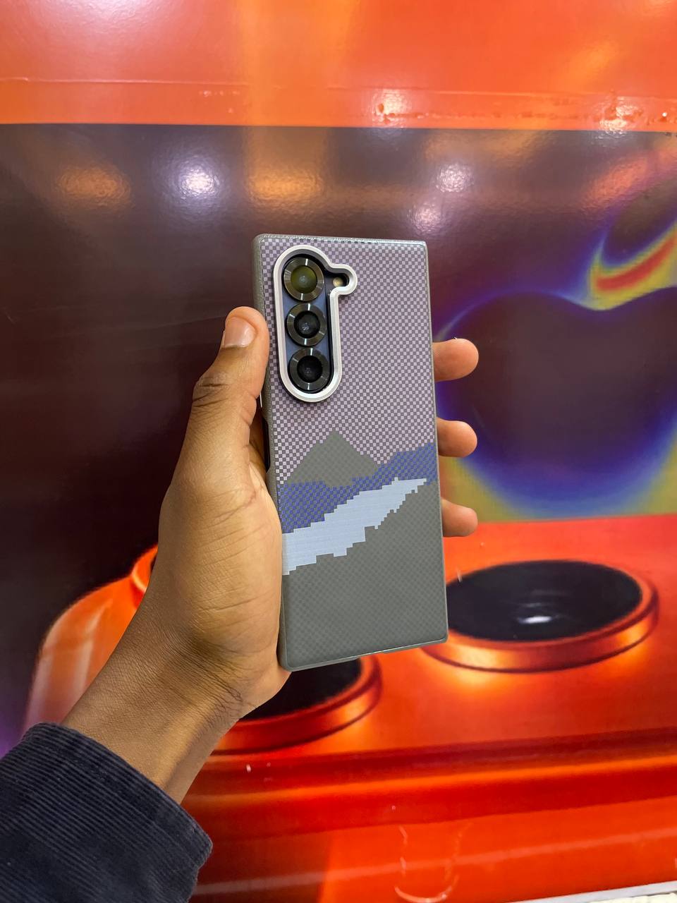 GALAXY Z FOLD 6 FOLDABLE PHABLET WITH 7.6″ MAIN + 6.3″ COVER DISPLAY, 12GB RAM 256GB STORAGE, SNAPDRAGON 8 GEN 3 SPEED, MULTITASKING GALAXY AI, TRIPLE CAMERAS, S PEN SUPPORT, 4400 mAh BATTERY.