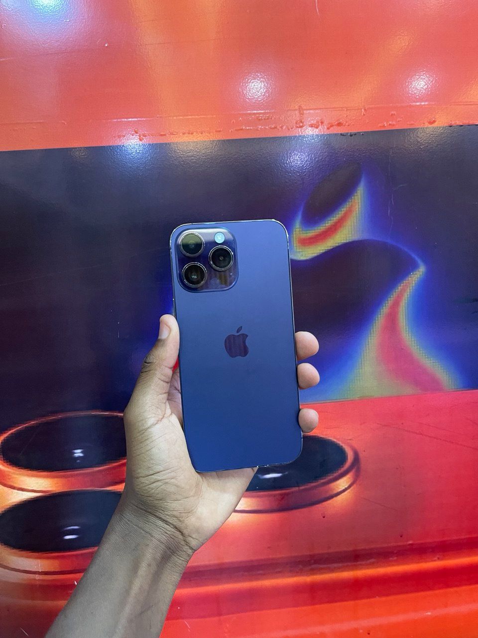 IPHONE 14 PRO MAX IN GREAT CONDITION, BATTERY HEALTH 100%, FAST PERFORMANCE, STUNNING DISPLAY, EXCELLENT CAMERA, FULLY FUNCTIONAL, CLEAN AND READY TO USE.