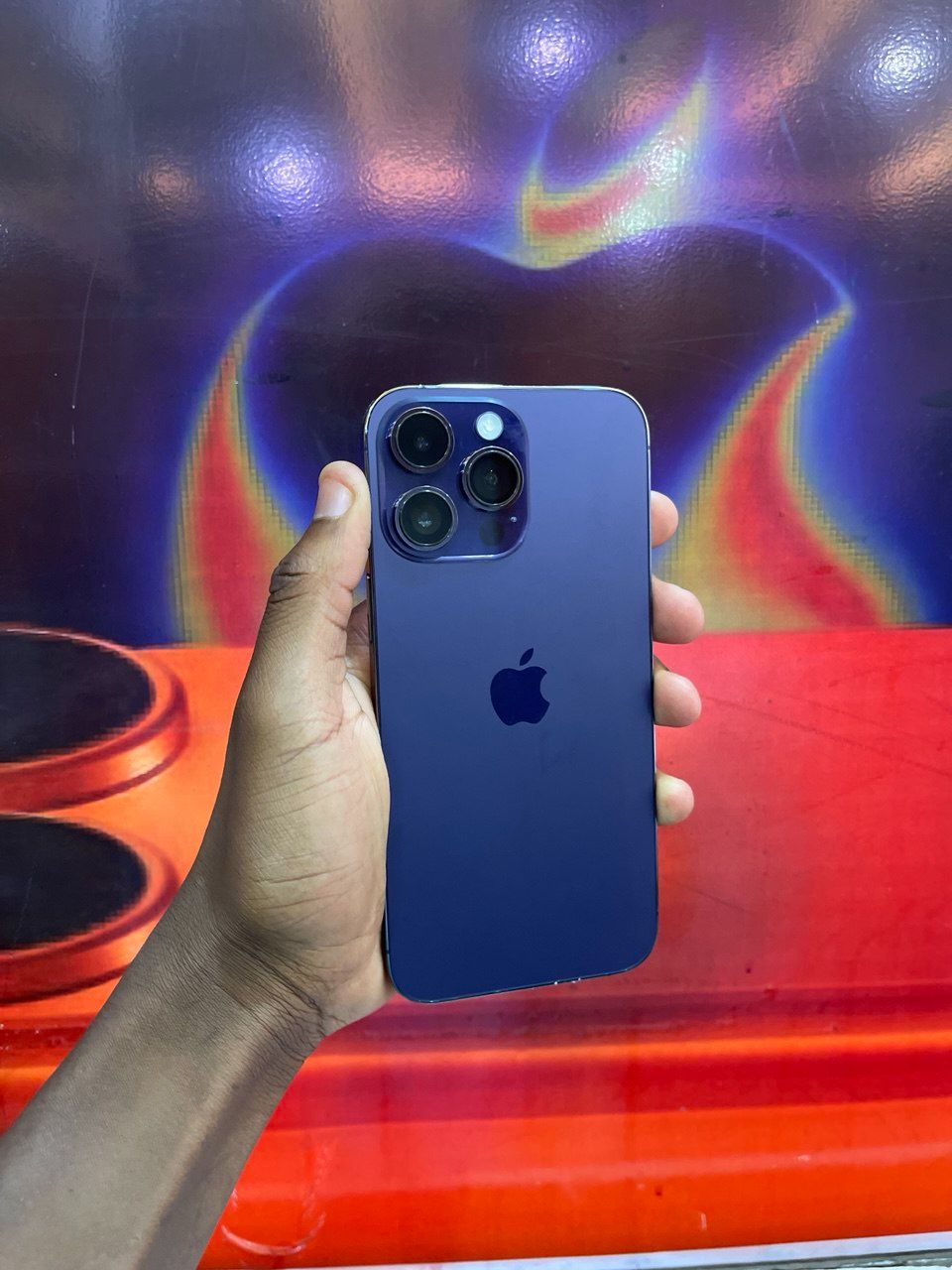 IPHONE 14 PRO MAX IN GREAT CONDITION, BATTERY HEALTH 100%, FAST PERFORMANCE, STUNNING DISPLAY, EXCELLENT CAMERA, FULLY FUNCTIONAL, CLEAN AND READY TO USE.