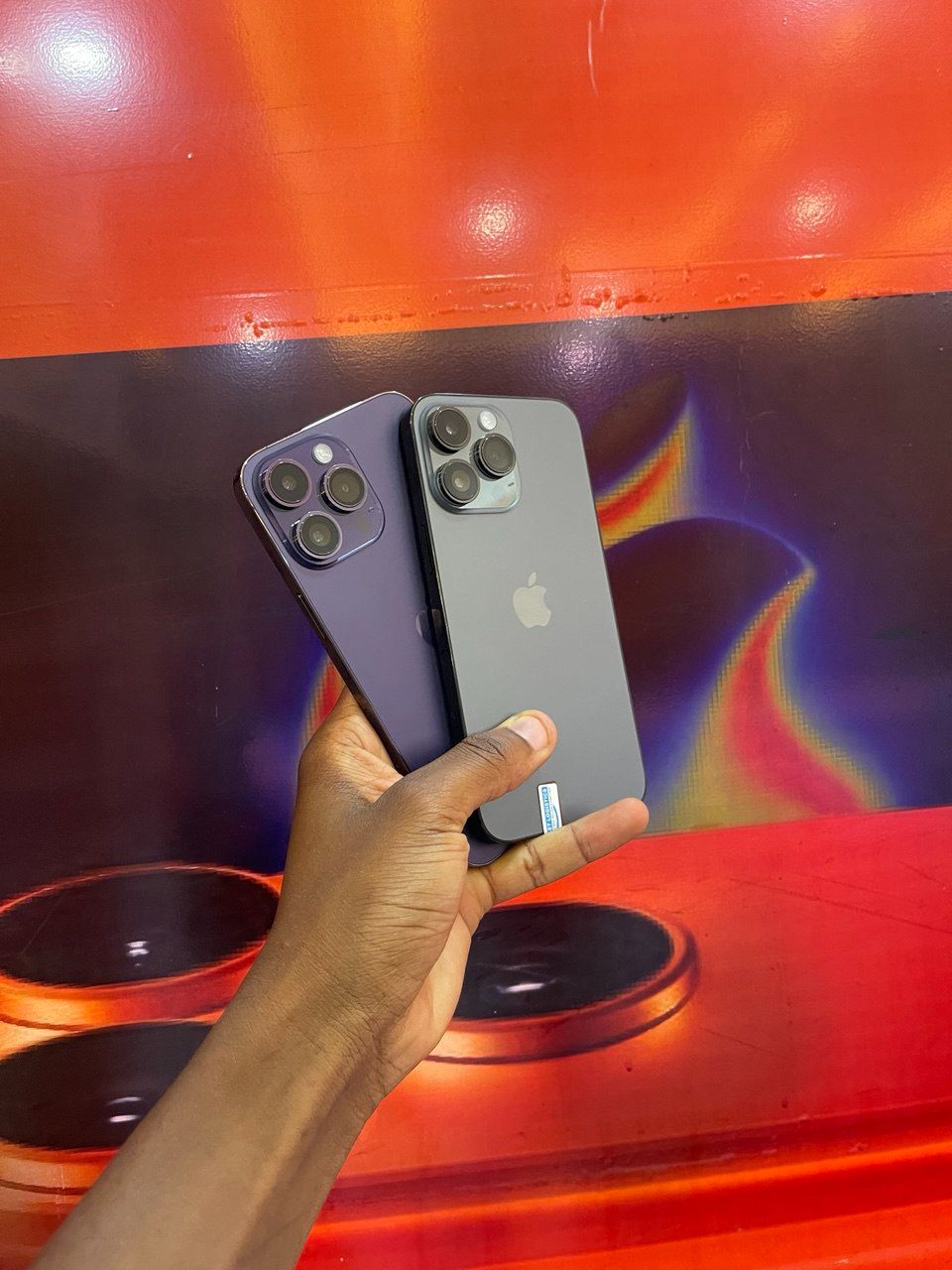 IPHONE 14 PRO MAX IN GREAT CONDITION, BATTERY HEALTH 100%, FAST PERFORMANCE, STUNNING DISPLAY, EXCELLENT CAMERA, FULLY FUNCTIONAL, CLEAN AND READY TO USE.