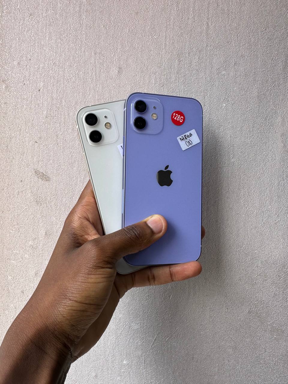 THE Apple iPhone 12 128GB FEATURES A 6.1-INCH SUPER RETINA OLED DISPLAY, A14 BIONIC CHIP, DUAL 12MP CAMERAS, 5G CONNECTIVITY, FACE ID, AND STRONG BATTERY FOR SMOOTH ALL-DAY PERFORMANCE.