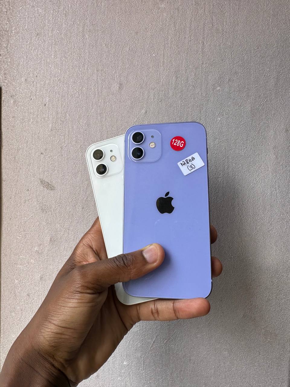 THE Apple iPhone 12 128GB FEATURES A 6.1-INCH SUPER RETINA OLED DISPLAY, A14 BIONIC CHIP, DUAL 12MP CAMERAS, 5G CONNECTIVITY, FACE ID, AND STRONG BATTERY FOR SMOOTH ALL-DAY PERFORMANCE.