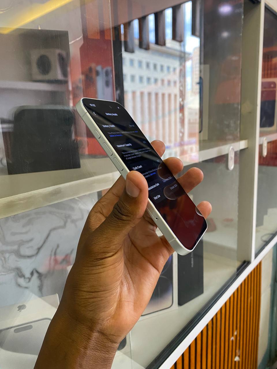 IPHONE 16 IS APPLE’S NEW SMARTPHONE WITH A FAST CHIP, IMPROVED CAMERAS, BETTER BATTERY LIFE, AND NEW AI FEATURES. IT RUNS IOS AND OFFERS A SMOOTH, HIGH-QUALITY DESIGN AND PERFORMANCE FOR EVERYDAY USE.