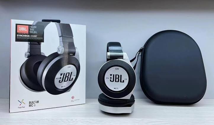 JBL E50BT Wireless Headphones-Noise Cancelling . Fast Charge Headphones, Wireless,-with a porch