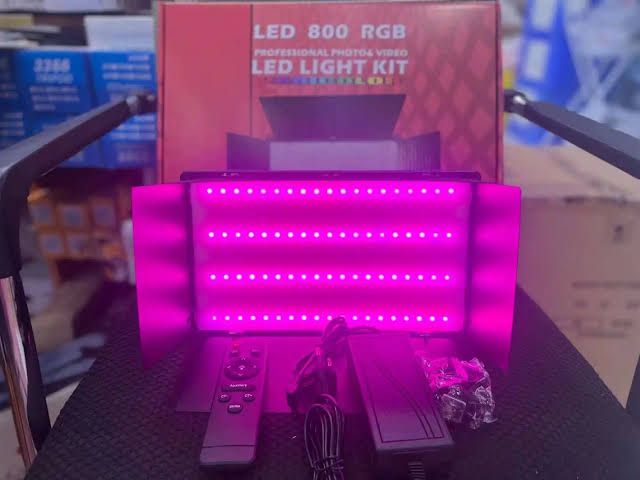 LED 800 RGB Video Light Full kit With stand