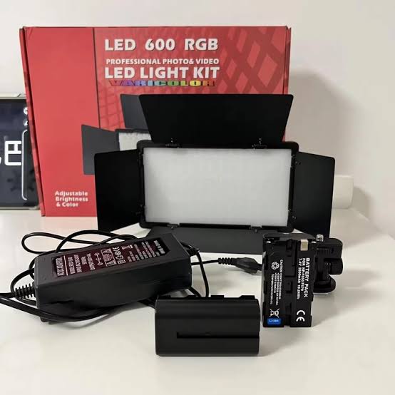 LED 800 RGB Video Light Full kit With stand