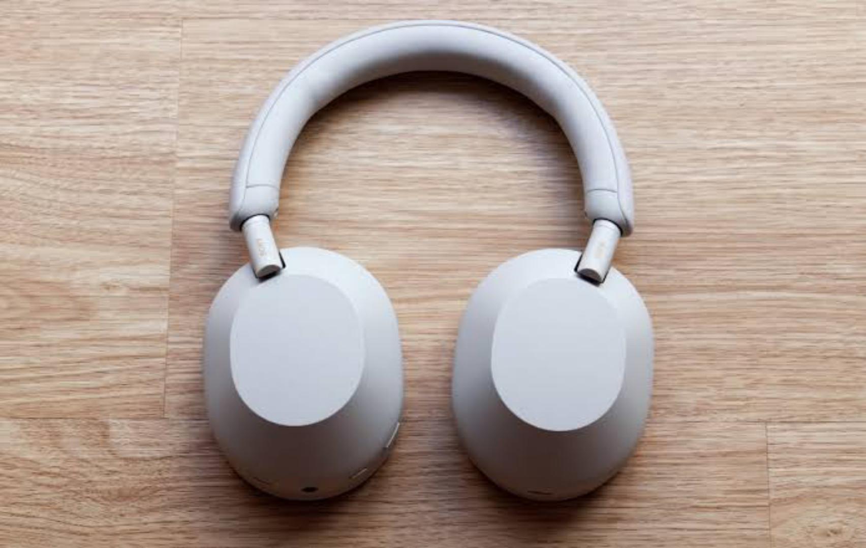 Sony WH-1000XM5 Wireless Active Noise Cancelling Headphones