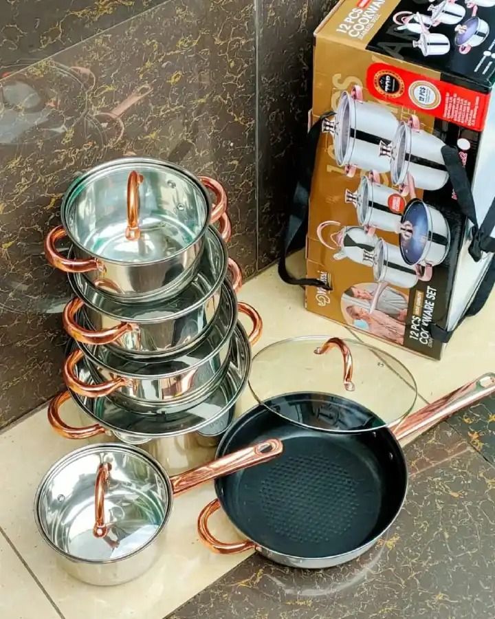 🎉PREMIUM🥳🍂Yemitei 12 pcs stainless cookware.12pc stainless steel Yimeitai cookware set features consists of a thick aluminum core that distributes heat from the base all the way up the sides of t