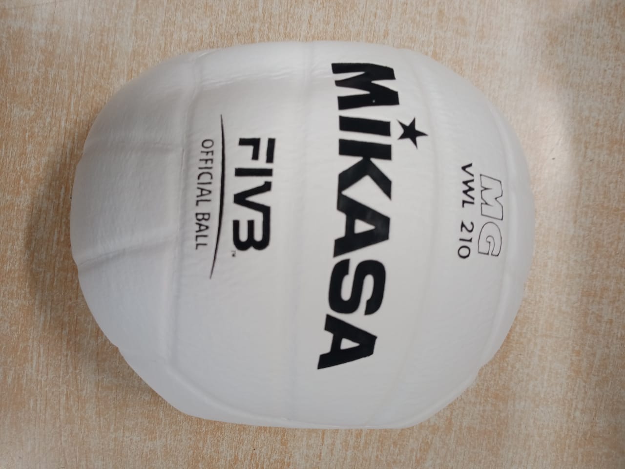 Mikasa Volleyball VWL 210 White