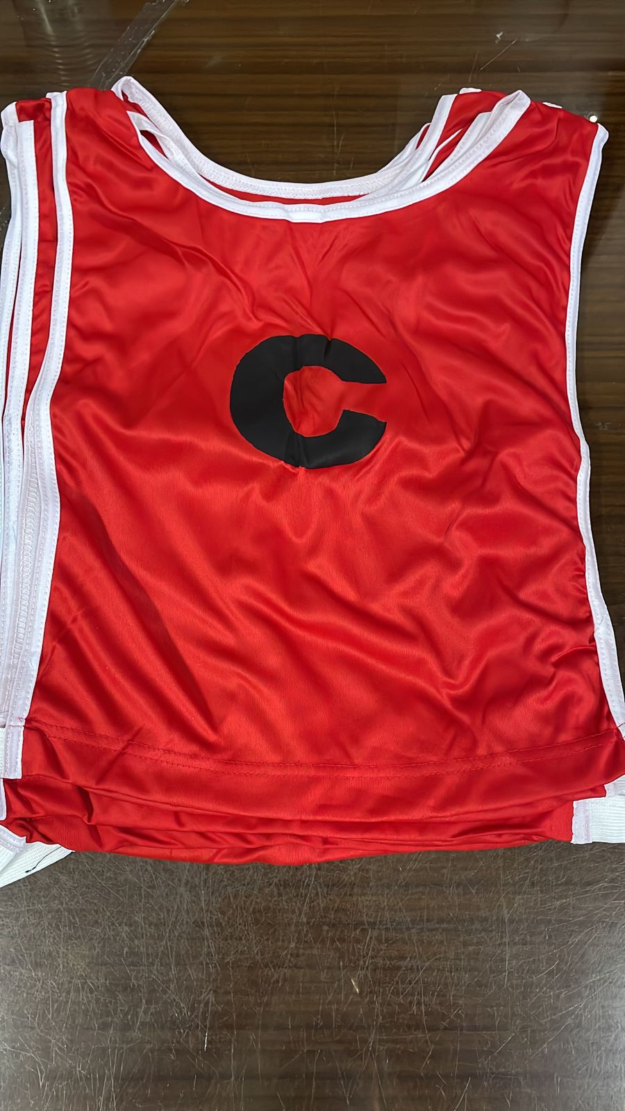 Netball Bibs 7 Pack Vests Red with Position Markings, Youth and – Ideal for Teams & Schools