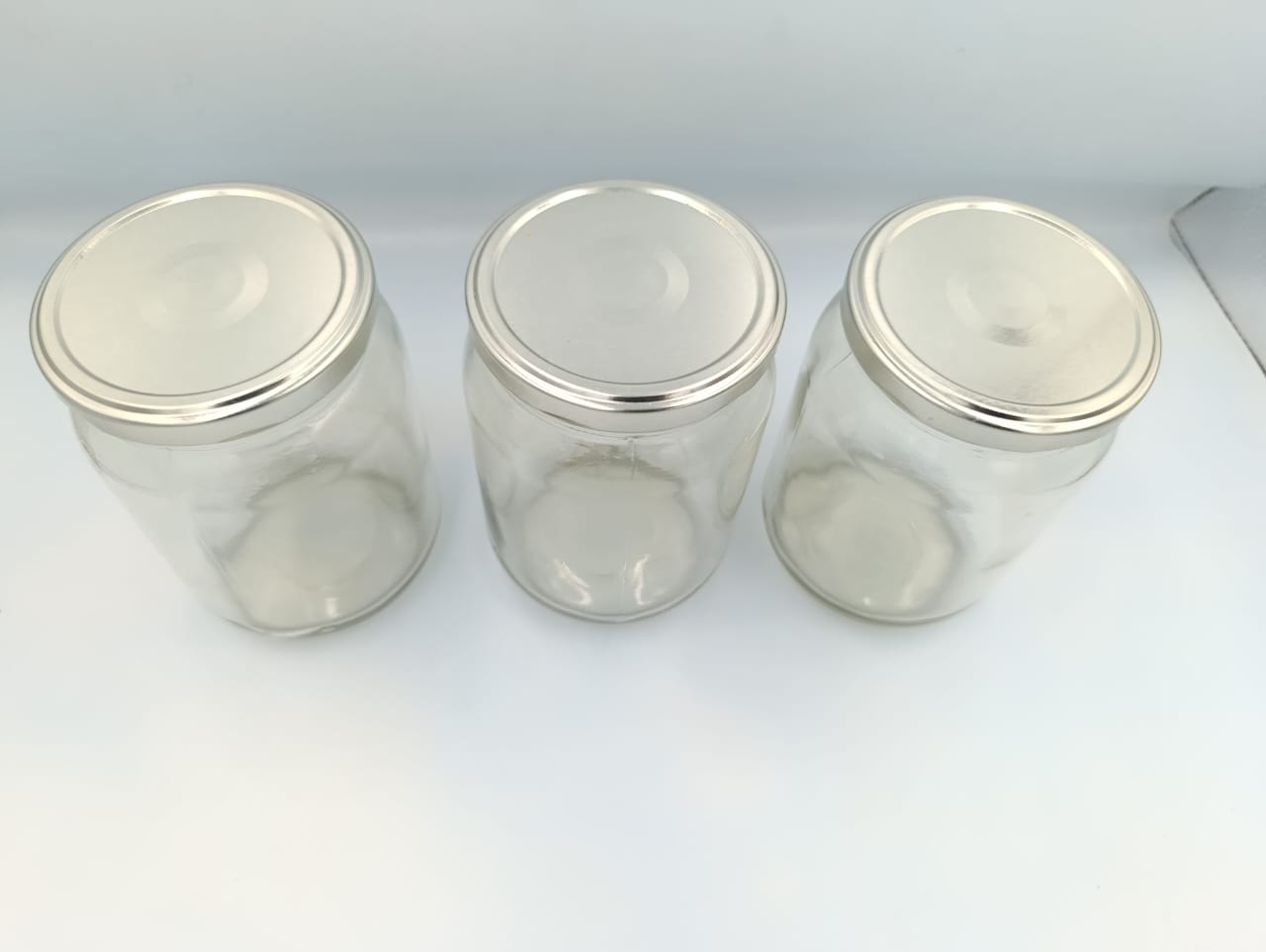 Transparent Glass Jar and Container Air Tight Silver Lid for Kitchen 720ml Glass Jar with Airtight Metal Lid