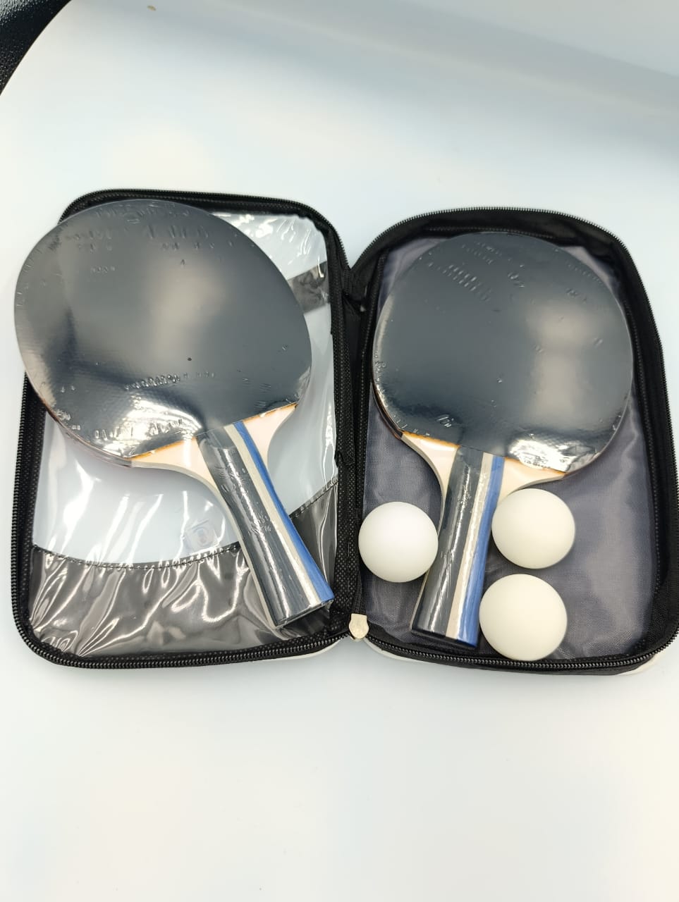 Dunrun Table Tennis 2 Bats & 3 white Balls in Widow Zipper Bag, 1 Star for Students Ideal for Indoor & Outdoor