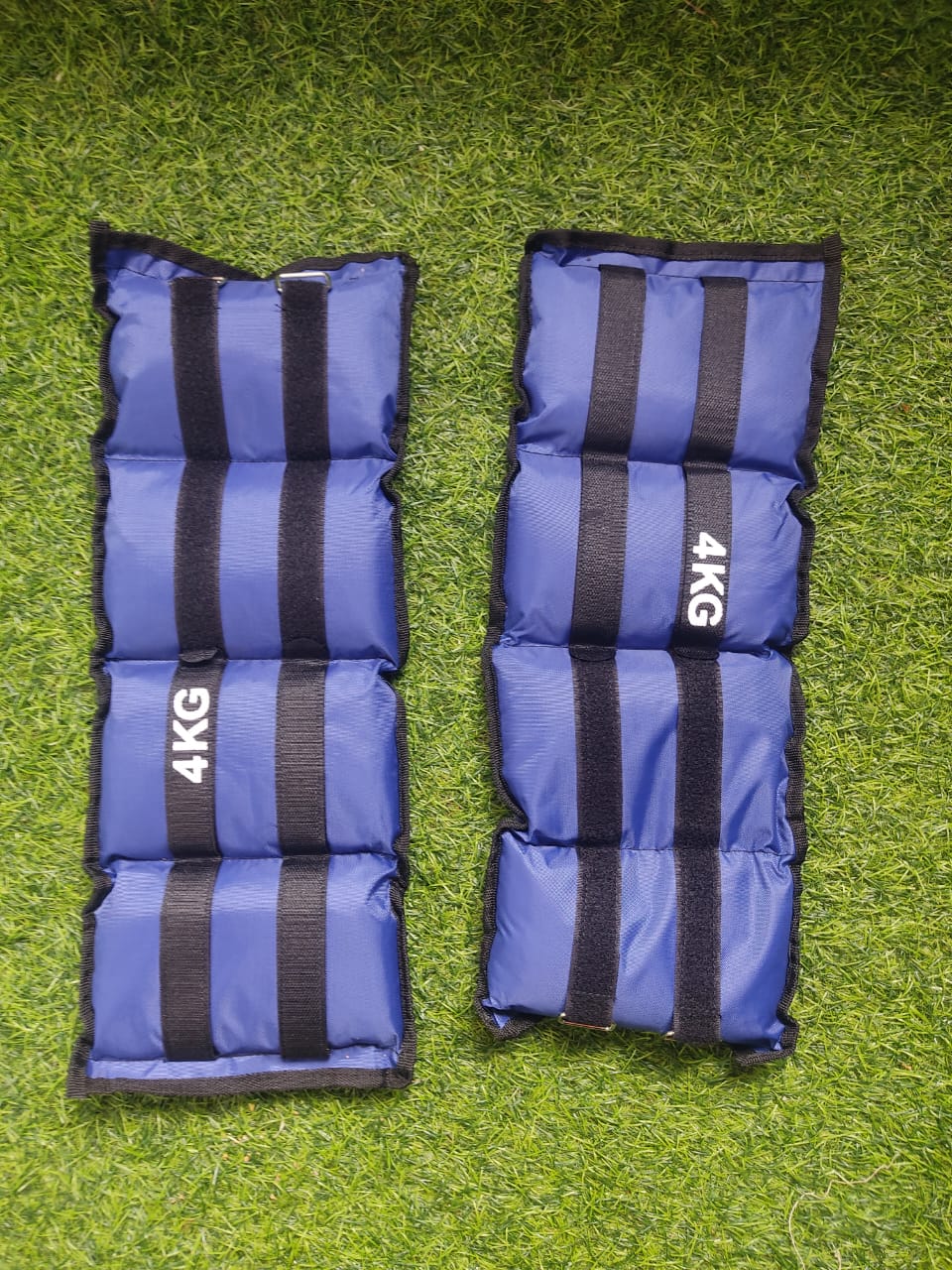 A Pair of Ankle/Wrist Weights Training Gym Aerobics Fitness Muscle Strengthening Neoprene with Tear Closure and Adjustable Buckle