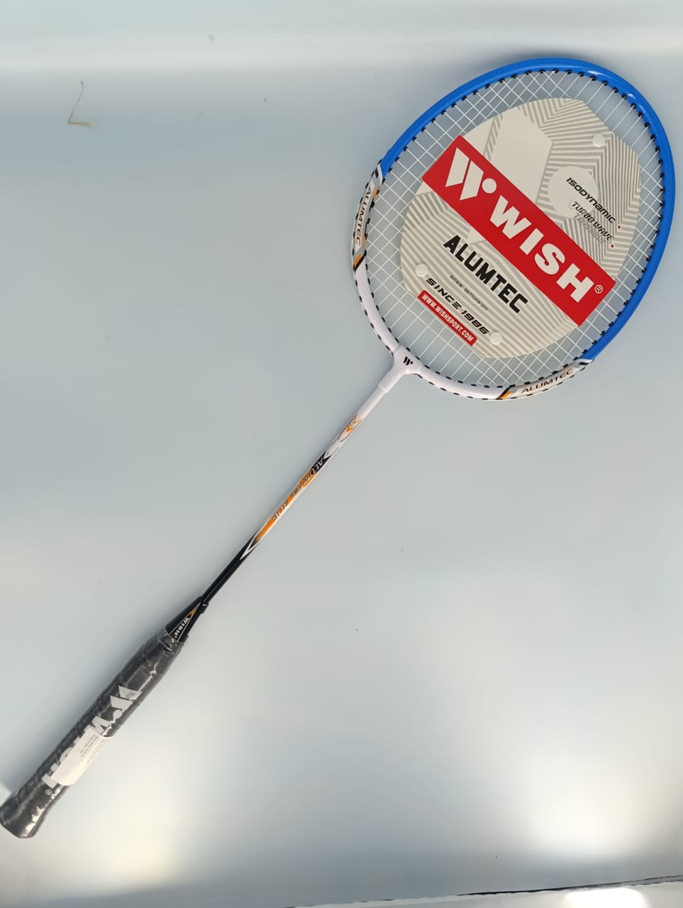 WISH Badminton Combo Set, 2 Rackets 1/2 Cover, 6 Shuttlecocks, Badminton Net Set of Two