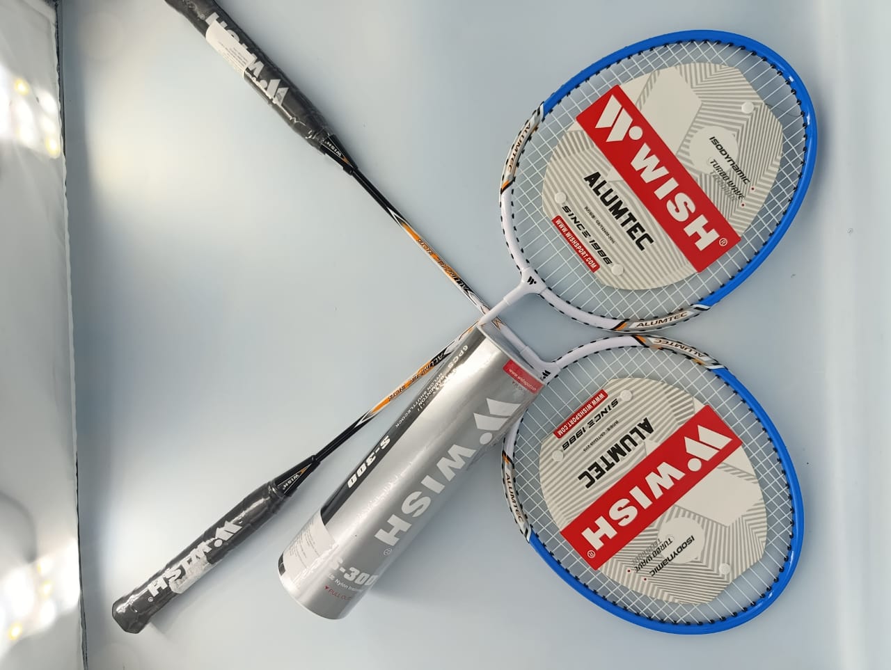 WISH Badminton Combo Set, 2 Rackets 1/2 Cover, 6 Shuttlecocks, Badminton Net Set of Two