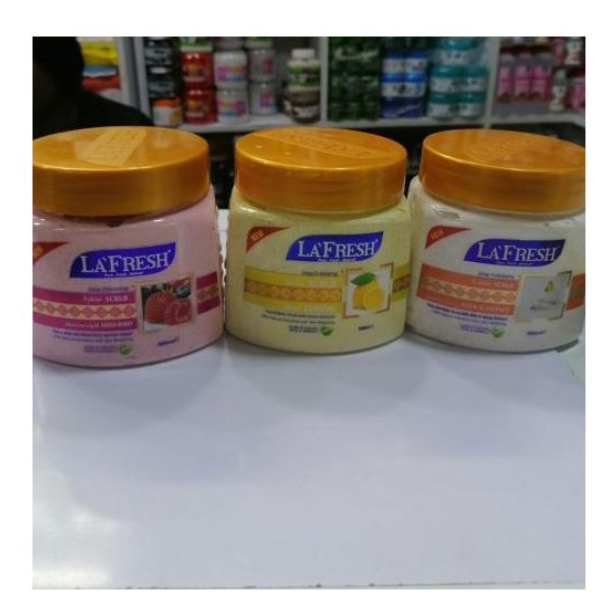 La Fresh Exfoliating Face And Body Scrub - Lemon - 500 Ml